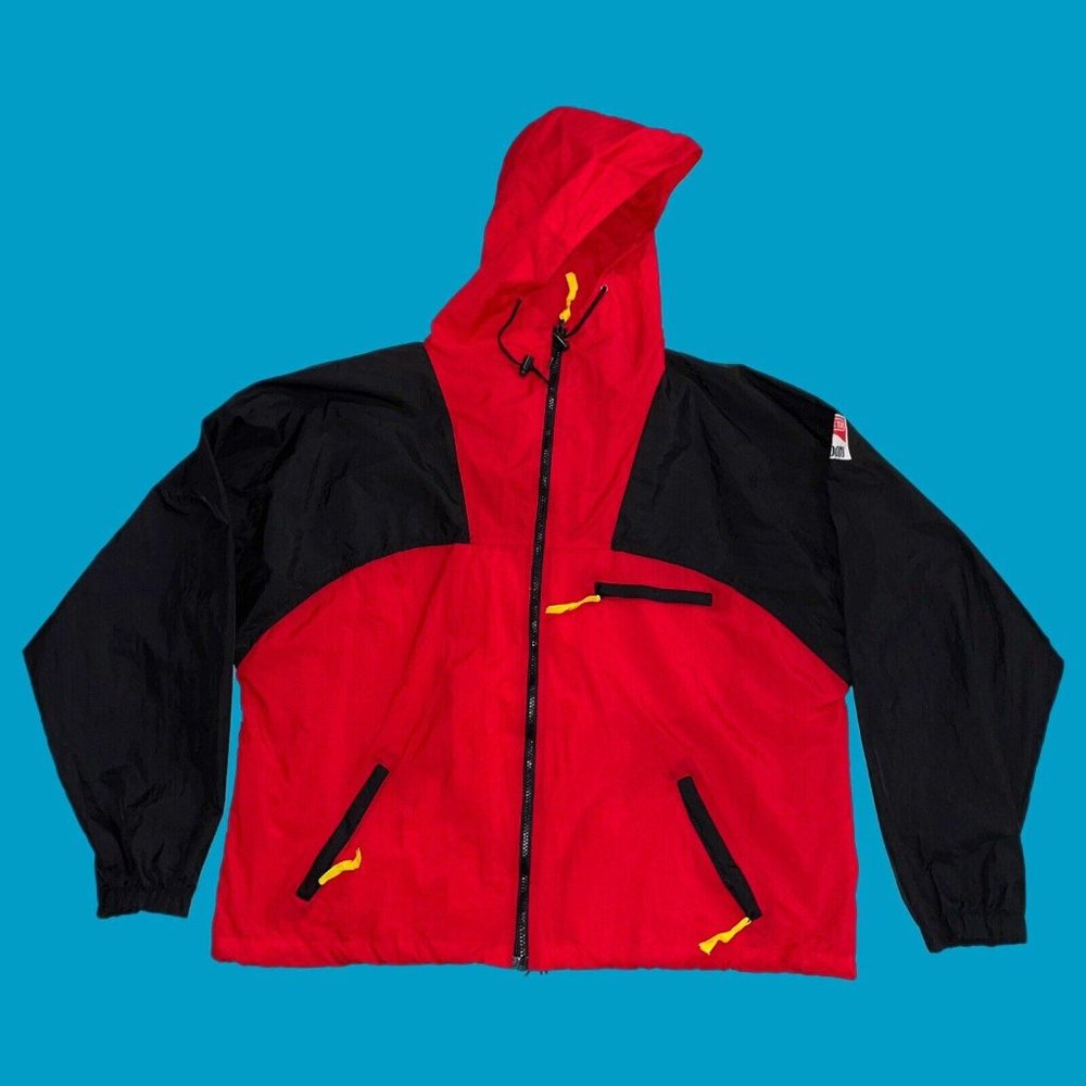 Vintage Marlboro Adventure Team Size XLarge Red Black Zip Front Tie Waist Hooded